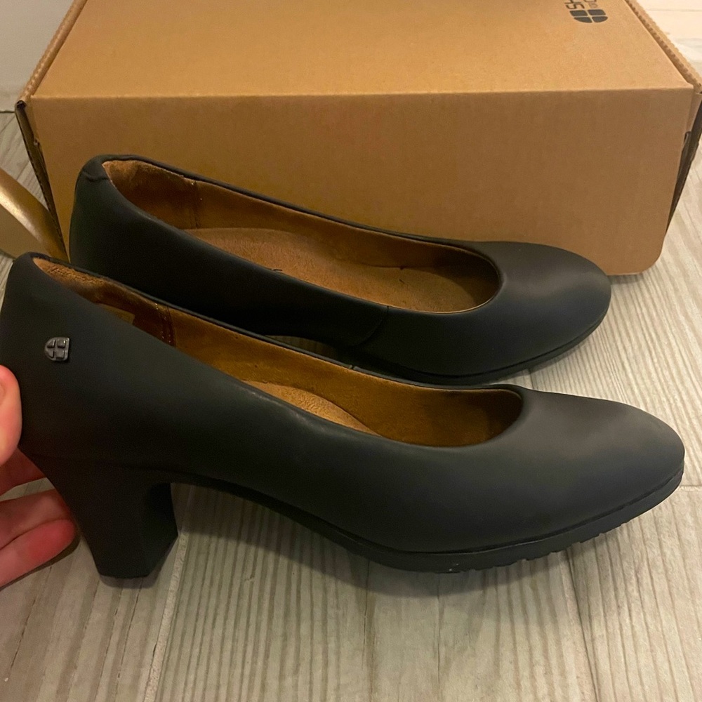 Olivia Shoes for crews size 7.5. Only worn once & still have the box